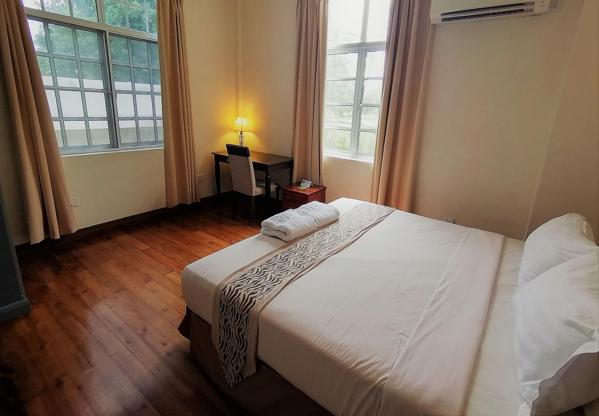 Tiara Labuan Hotel Eksteriør bilde