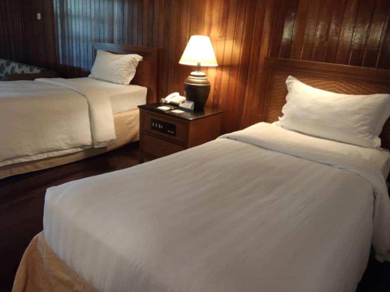 Tiara Labuan Hotel Eksteriør bilde